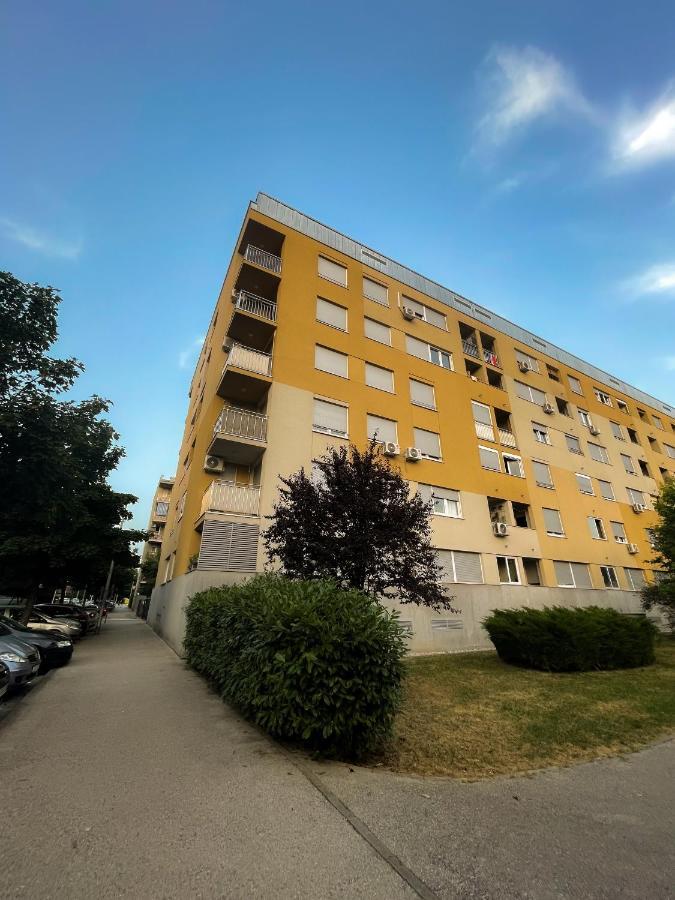 Apartman Welcome To Tresnjevka Zágráb Kültér fotó